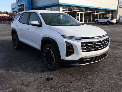 New 2026 Chevrolet Equinox LT w/ Convenience Package II image 2