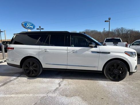 Used 2024 Lincoln Navigator L Black Label image 8