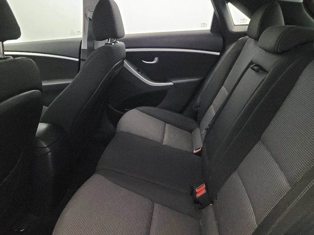 Used 2016 Hyundai Elantra GT w/ Option Group 02 FWD image 18