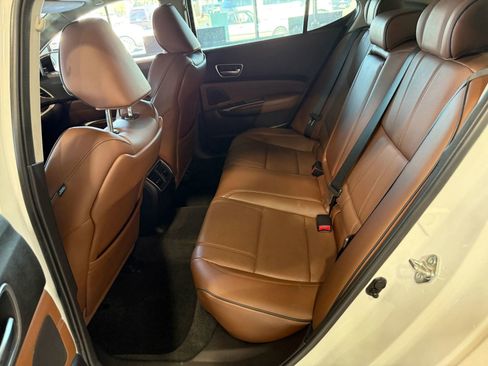 Used 2018 Acura TLX V6 w/ Technology Package image 10