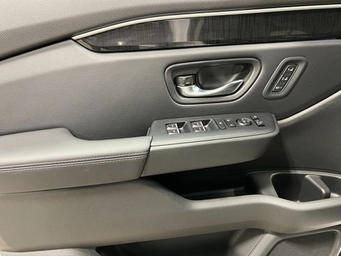 New 2025 Honda Pilot Elite image 16