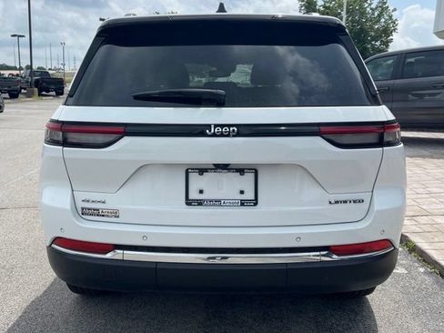 Certified 2023 Jeep Grand Cherokee Limited AWD/4WD image 7