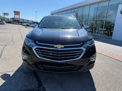 Used 2020 Chevrolet Equinox Premier w/ LPO, Cargo Package AWD/4WD image 2