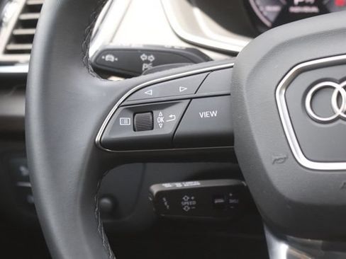 Used 2025 Audi Q5 2.0T Premium Plus AWD/4WD image 21