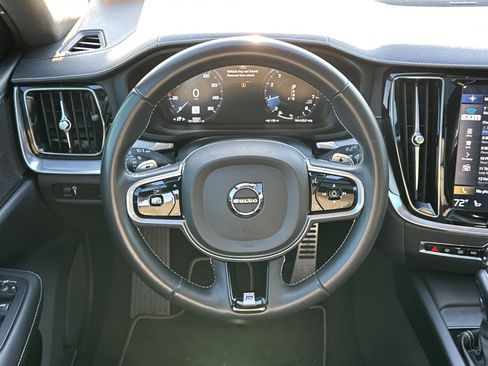 Used 2020 Volvo V60 T6 R-Design w/ Advanced Package image 25