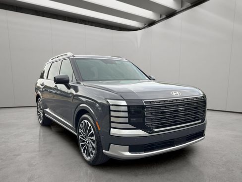 Used 2026 Hyundai Palisade Calligraphy FWD image 7