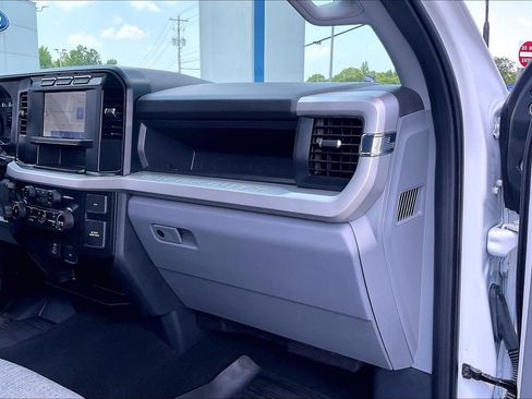 Used 2024 Ford F250 XL w/ STX Appearance Package AWD/4WD image 15
