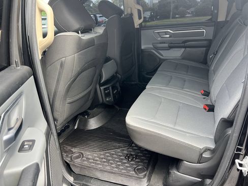Used 2020 RAM 1500 Big Horn AWD/4WD image 32