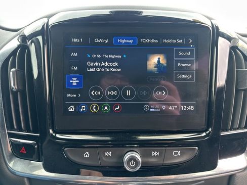 Used 2023 Chevrolet Traverse RS AWD/4WD image 37