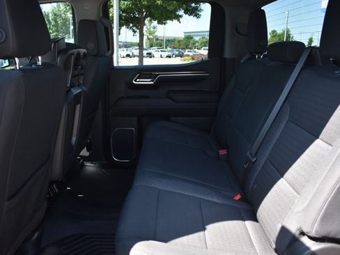 Used 2023 Chevrolet Silverado 1500 RST w/ Z71 Off-Road Package AWD/4WD image 18