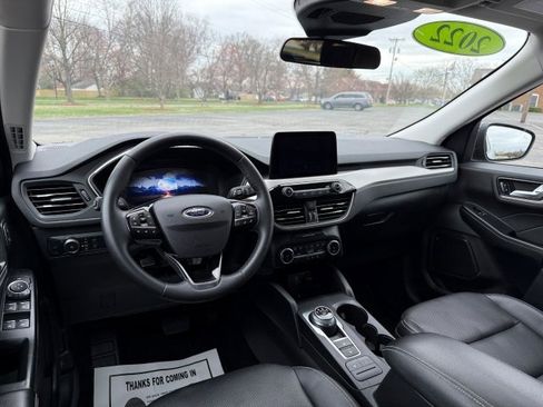 Used 2022 Ford Escape SEL w/ Technology Package image 18