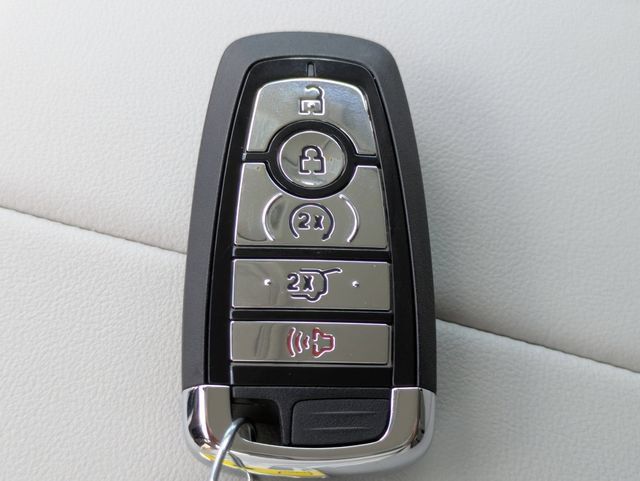 New 2026 Lincoln Nautilus Premier AWD/4WD image 29