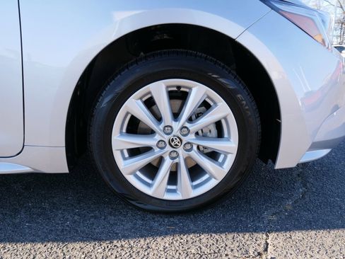 Used 2025 Toyota Corolla XLE image 11