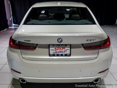 Used 2025 BMW 330i xDrive Sedan AWD/4WD image 9