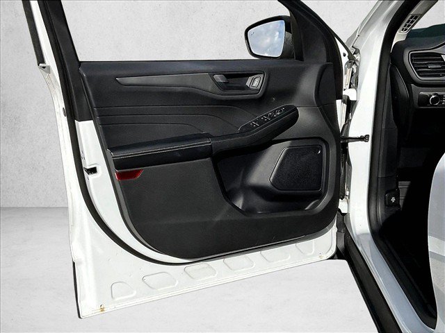 Used 2023 Ford Escape FWD image 17