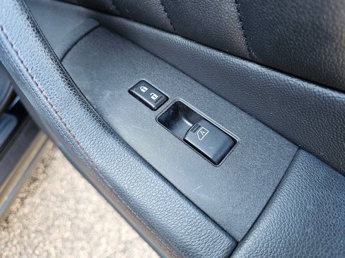 Used 2017 INFINITI QX70 2WD image 31