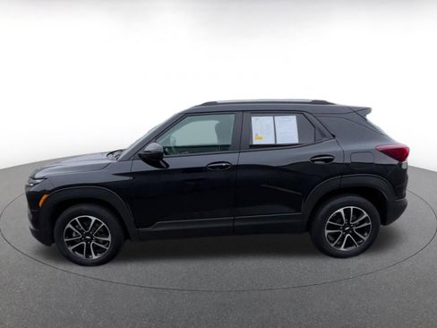 Used 2025 Chevrolet TrailBlazer LT image 8