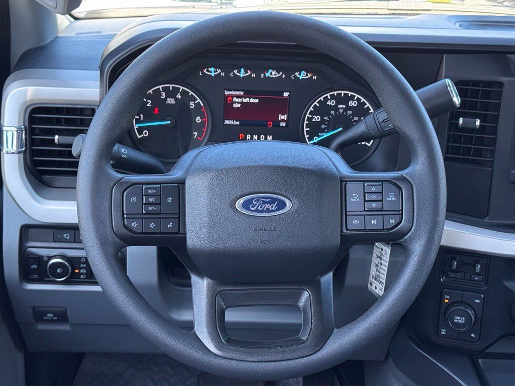 Used 2024 Ford F250 XLT w/ FX4 Off-Road Package AWD/4WD image 7