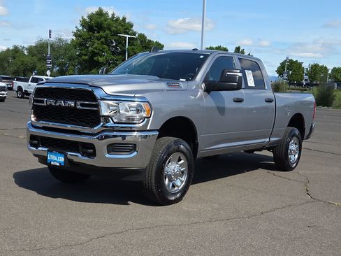 Used 2024 RAM 2500 Tradesman w/ Chrome Appearance Group AWD/4WD image 1