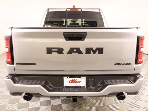 Used 2025 RAM 1500 Big Horn AWD/4WD image 22