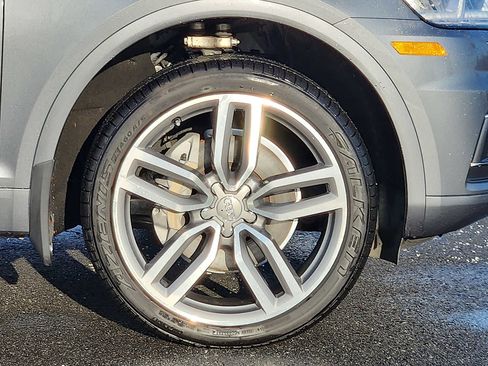 Used 2018 Audi Q5 2.0T Premium Plus w/ Premium Plus Package image 8