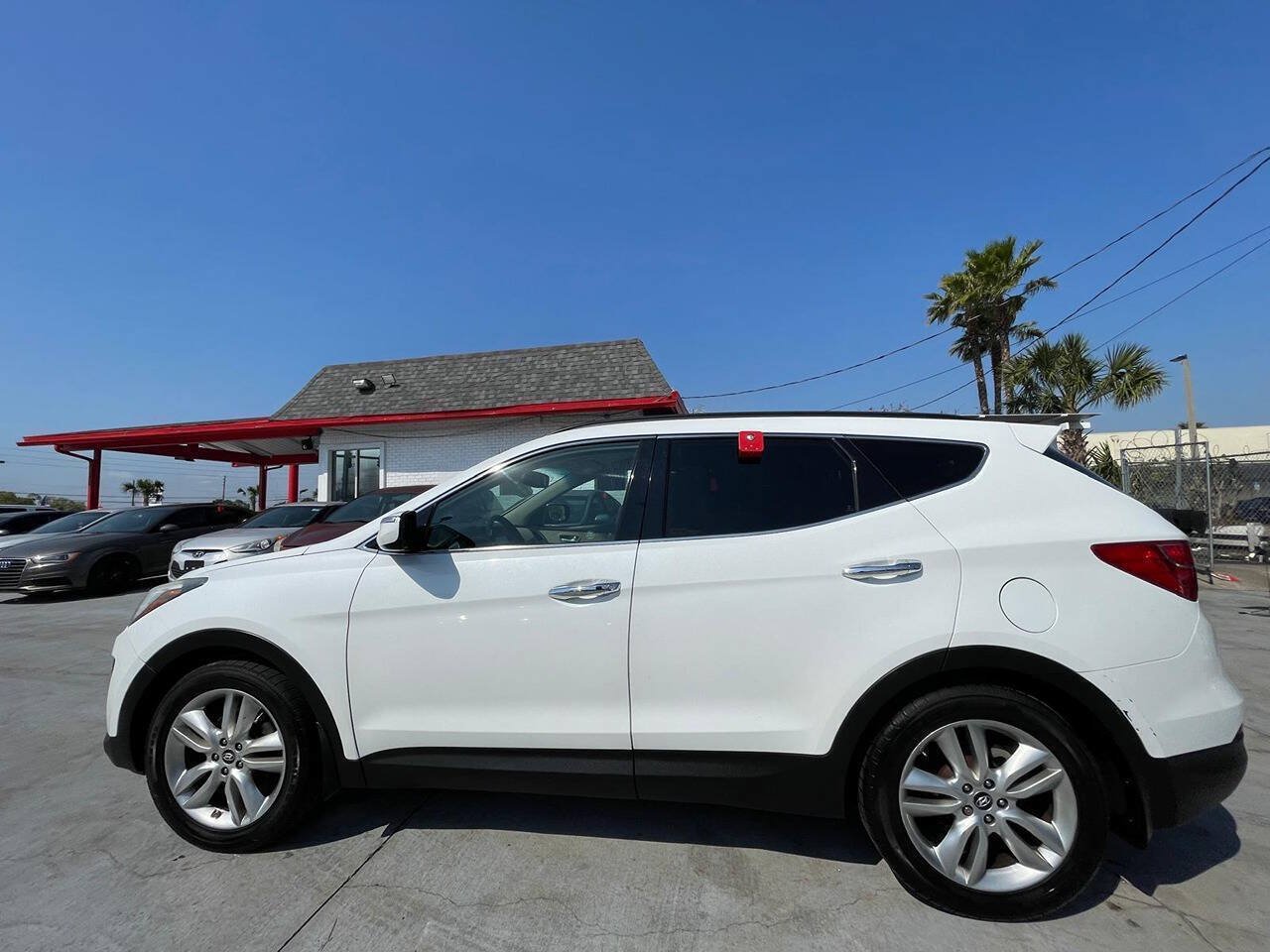 Used 2014 Hyundai Santa Fe Sport 2.0T w/ Navigation Package 06 FWD image 8