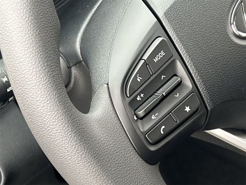 New 2026 Hyundai Venue SE image 22