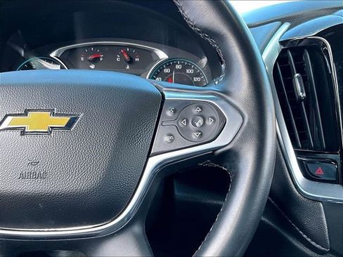 Used 2023 Chevrolet Traverse LT FWD image 25