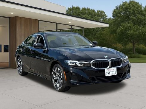 Used 2026 BMW 330i Sedan w/ Parking Assistance Package RWD image 6