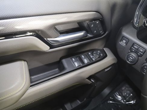 Used 2025 Chevrolet Silverado 2500 ZR2 image 29