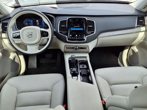 Certified 2025 Volvo XC90 T8 Plus w/ Protection Package Premier AWD/4WD image 17