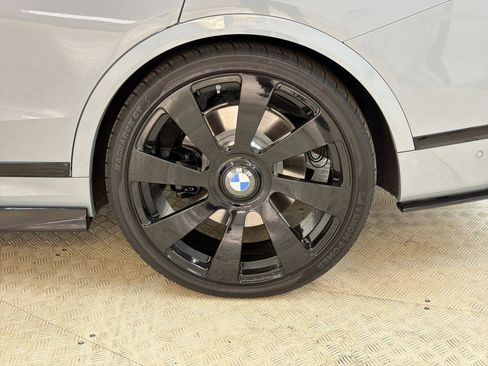 Used 2025 BMW X7 M60i AWD/4WD image 11