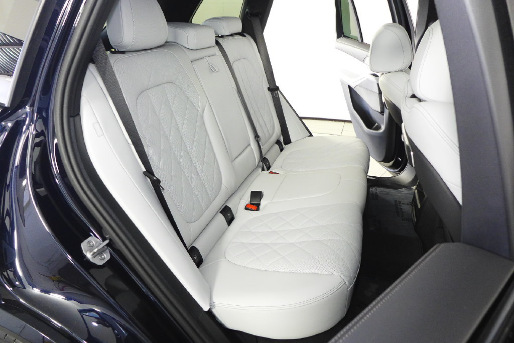 Used 2026 BMW X5 xDrive40i w/ M Sport Package AWD/4WD image 20
