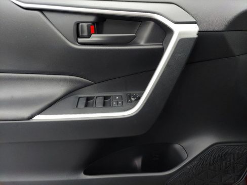 Used 2019 Toyota RAV4 LE w/ All Weather Liner Package AWD/4WD image 5