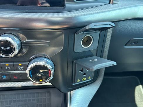 Certified 2022 Ford F150 Platinum w/ Equipment Group 701A High AWD/4WD image 34
