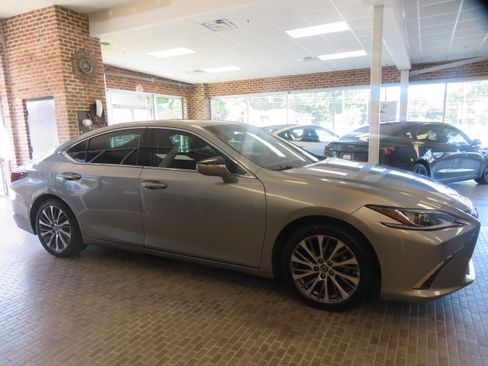 Used 2021 Lexus ES 350 w/ Premium Package FWD image 65