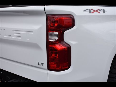 Used 2019 Chevrolet Silverado 1500 LT w/ Convenience Package image 52