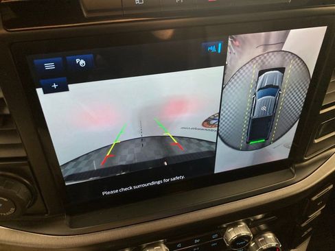 Used 2022 Ford F150 Platinum image 5