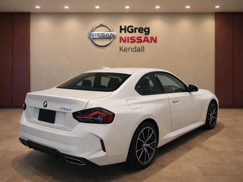 Used 2026 BMW 230i Coupe RWD image 2