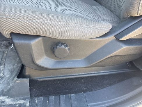 Used 2018 Ford F150 XLT AWD/4WD image 13