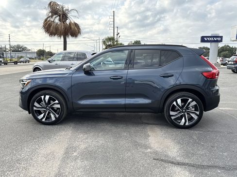 New 2026 Volvo XC40 B5 Ultra w/ Protection Package Premier image 2