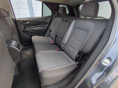 Used 2023 Chevrolet Equinox LT image 24