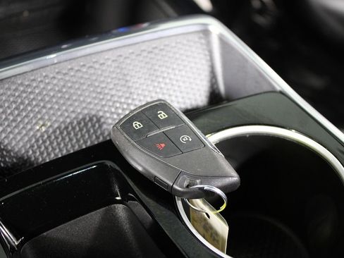 Used 2025 Chevrolet Equinox LT image 13