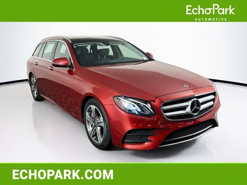 Used 2018 Mercedes-Benz E 400 4MATIC Wagon w/ Premium 1 Package image 1