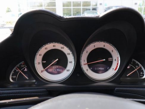 Used 2011 Mercedes-Benz SL 550 image 6