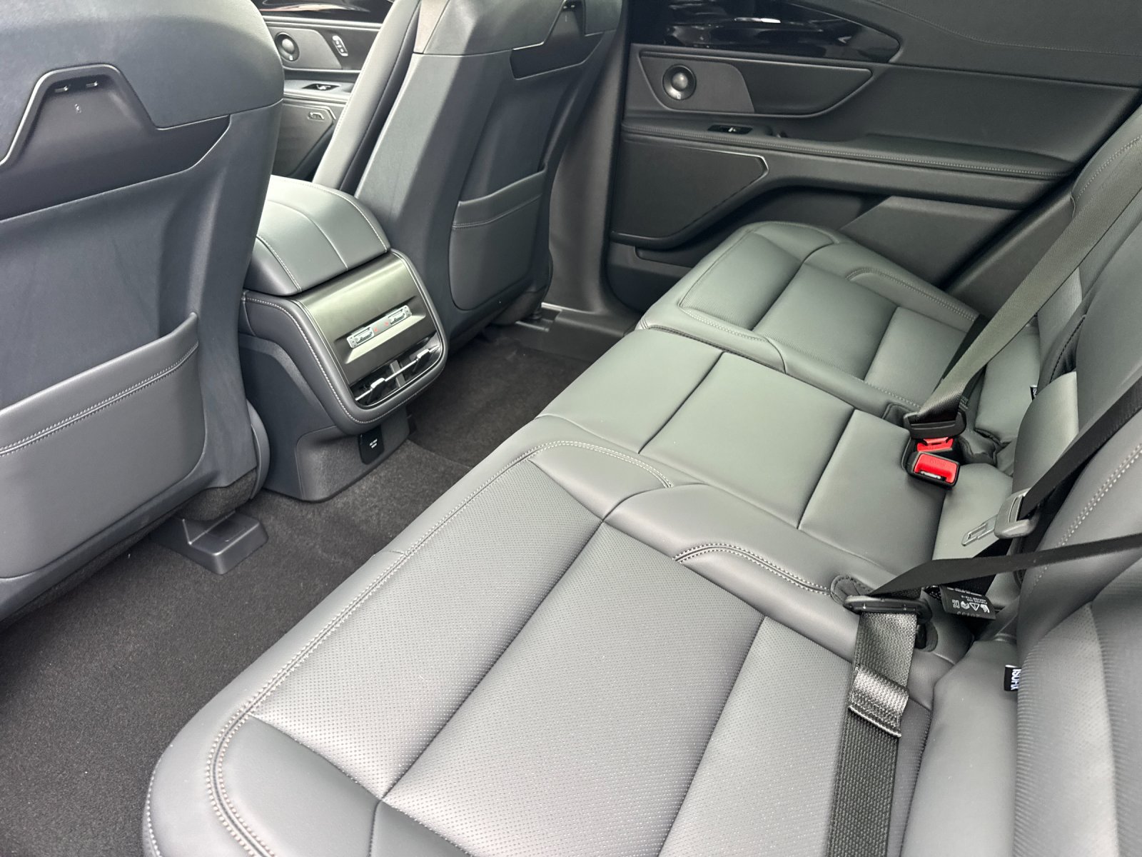 New 2026 Lincoln Nautilus Premier w/ Equipment Group 102A AWD/4WD image 11