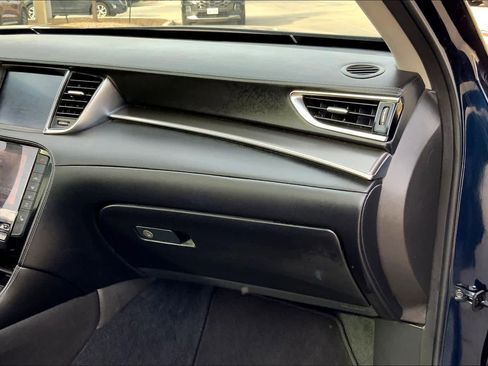 Used 2024 INFINITI QX50 Luxe image 18