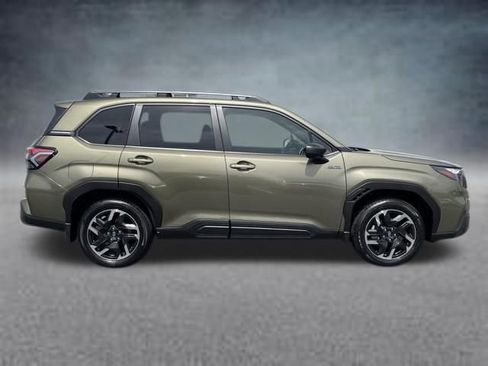 Certified 2025 Subaru Forester Premium w/ Protection Package (1PH) AWD/4WD image 5