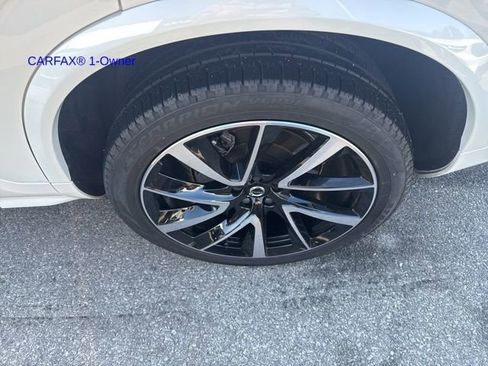 Certified 2024 Volvo XC90 B6 Plus w/ Protection Package Premier image 14