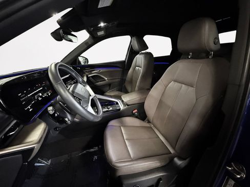 Certified 2025 Audi Q5 Premium Plus w/ Premium Plus AWD/4WD image 11